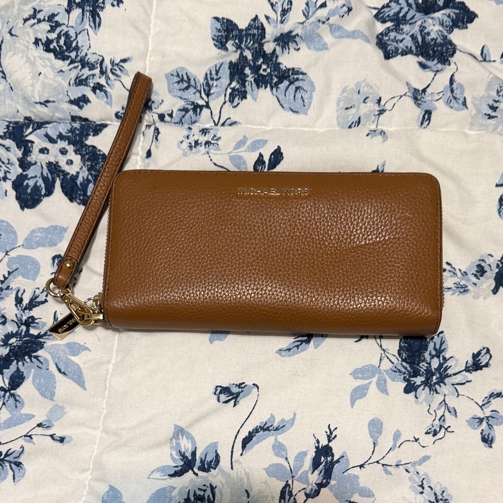 Michael Kors Brown Leather Wristlet